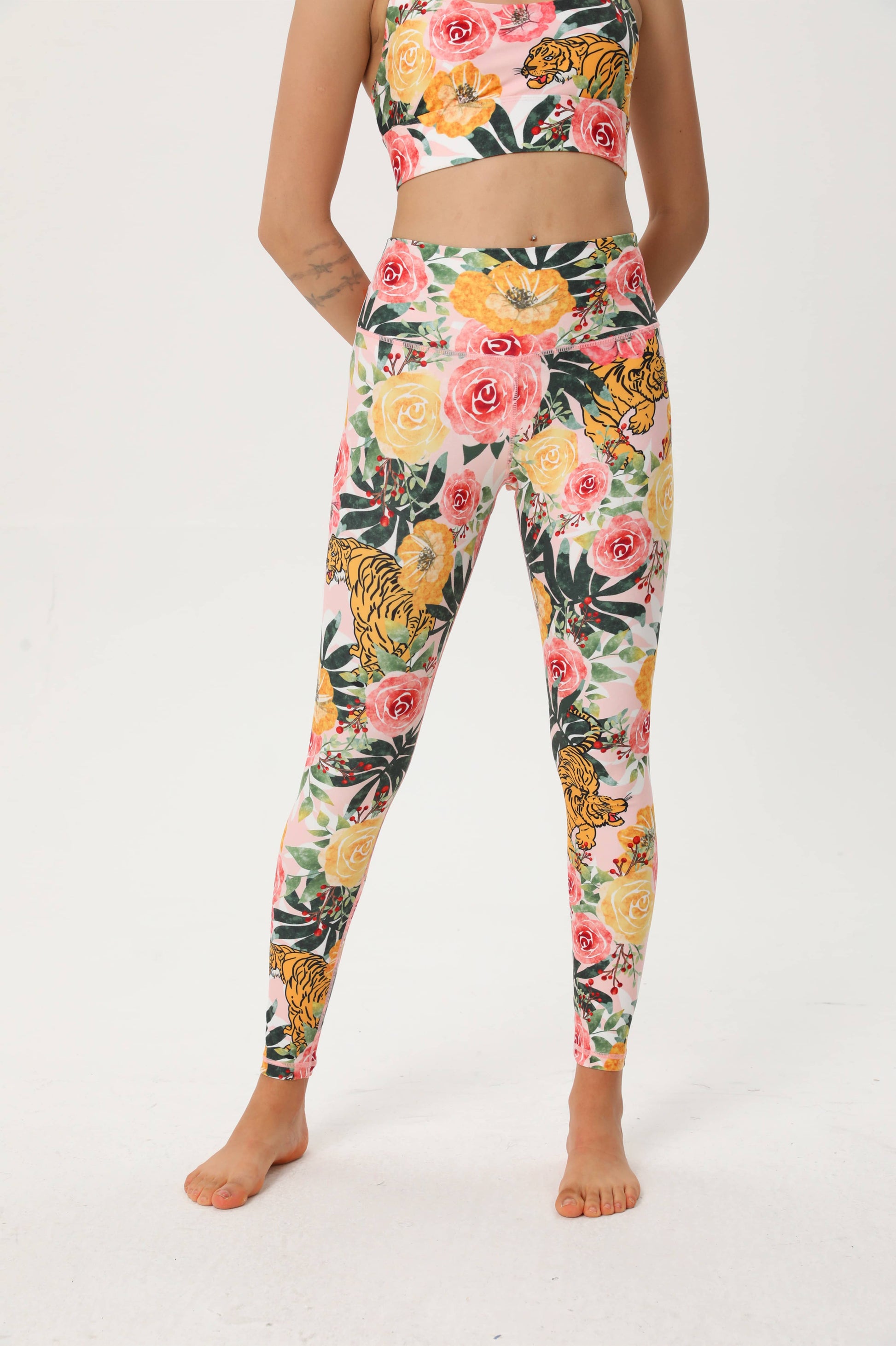Tiger & Rose Patterned High-waisted Leggings – SILVERWIND