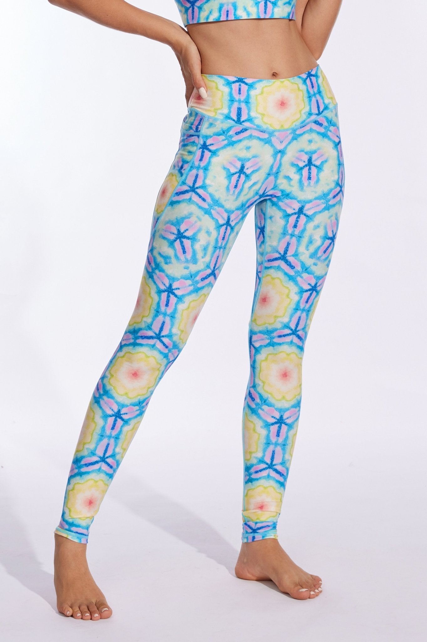 Bright Seaside Geometry High - waisted Leggings with Pockets - MYSILVERWIND