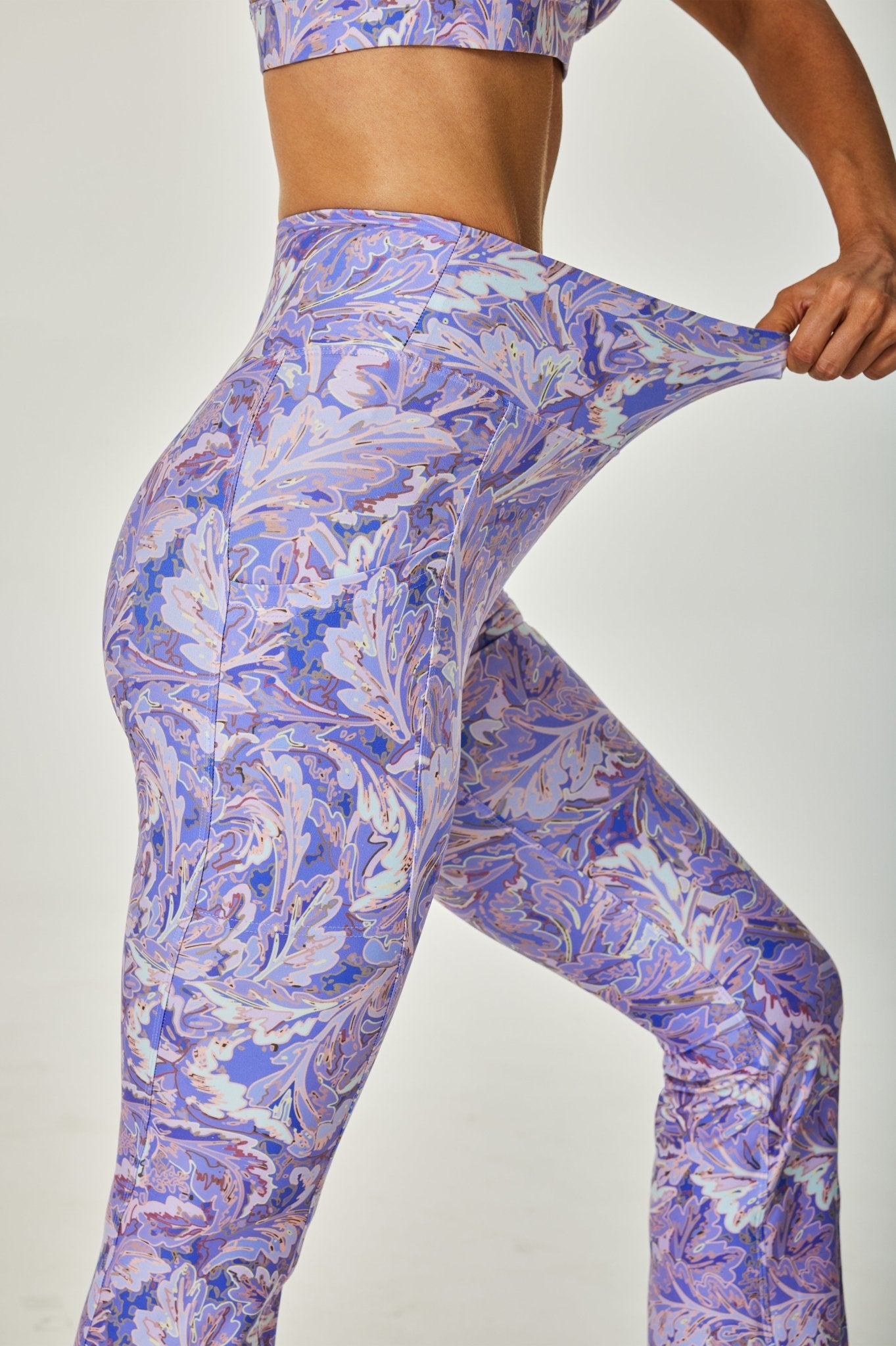 Herba High - waisted Flare Leggings - MYSILVERWIND